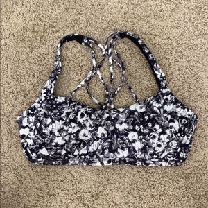 Lulu lemon patterned sports bra